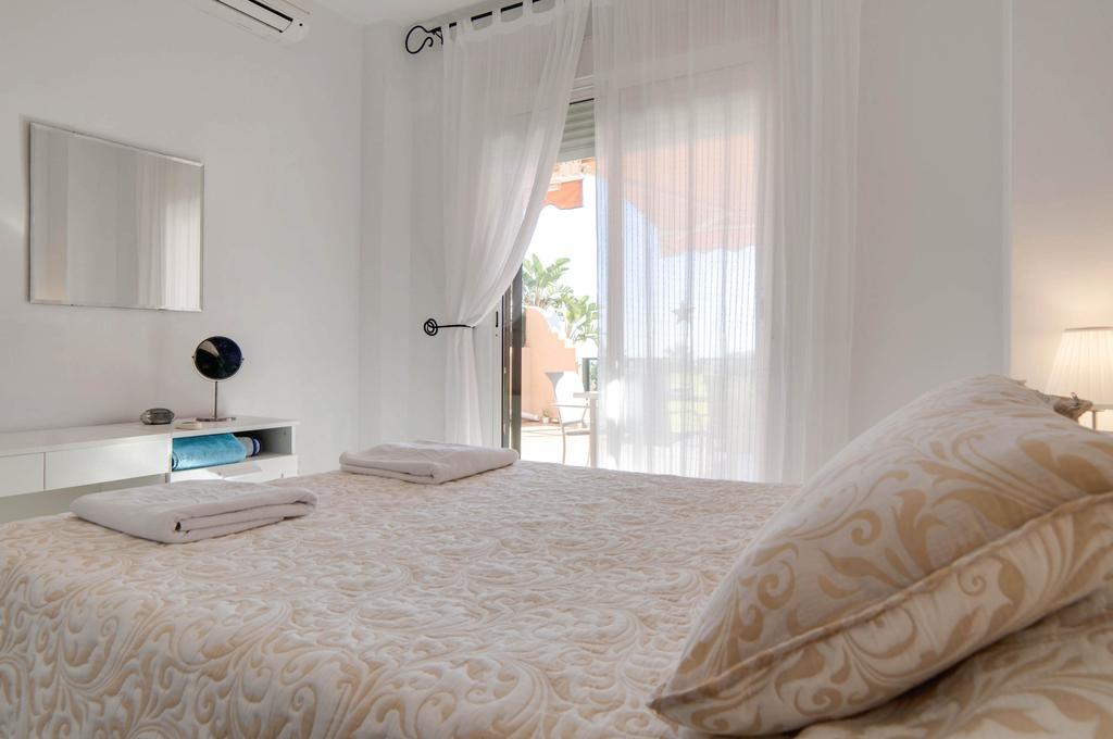 Apartamento Alta Loma With Bbq, Sea Views, Pool, Wifi Sleeps 6 Lägenhet Fuengirola Exteriör bild